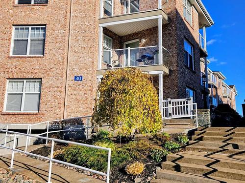 103 30 Waterfront Drive, Bedford, NS 