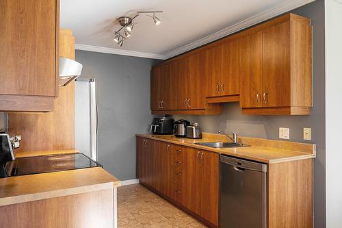 Cuisine - 8-8645 Place Du Charpentier, Mirabel, QC - Indoor Photo Showing Kitchen