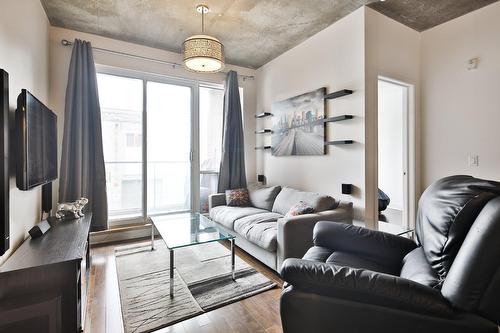 Salon - 208-1811 Rue William, Montréal (Le Sud-Ouest), QC - Indoor Photo Showing Living Room