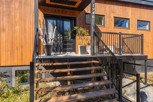 Entrée extérieure - 1946 Ch. De Deauville, Sainte-Adèle, QC -  Photo Showing Other Room