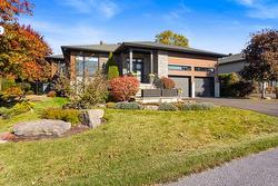 401 Rue Francis  Lachute, QC J8H 0N7