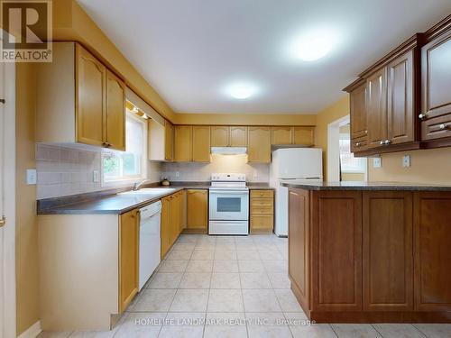 5919 Osprey Boulevard, Mississauga, ON - Indoor Photo Showing Kitchen