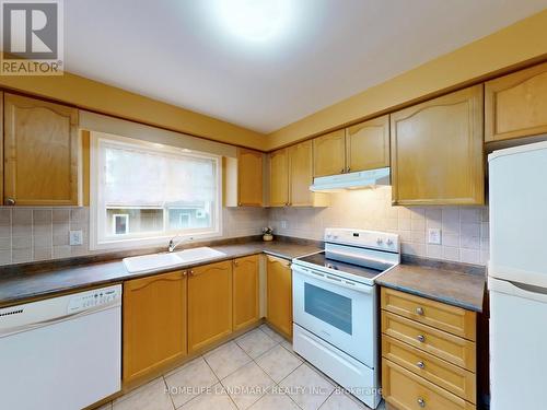 5919 Osprey Boulevard, Mississauga, ON - Indoor Photo Showing Kitchen