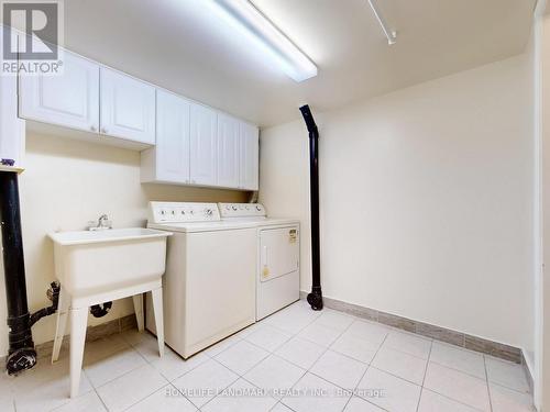 5919 Osprey Boulevard, Mississauga, ON - Indoor Photo Showing Laundry Room