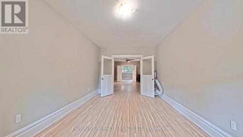 25 Spadina Avenue, Hamilton, ON - Indoor Photo Showing Other Room