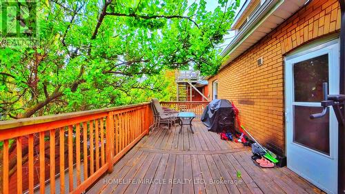 25 Spadina Avenue, Hamilton, ON - Outdoor With Deck Patio Veranda