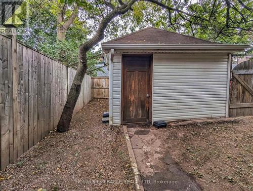 25 Spadina Avenue, Hamilton, ON - Outdoor With Exterior