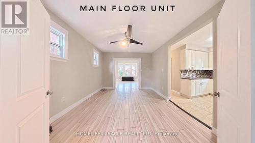 25 Spadina Avenue, Hamilton, ON - Indoor Photo Showing Other Room