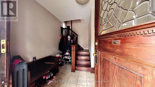 25 Spadina Avenue, Hamilton, ON - Indoor Photo Showing Other Room