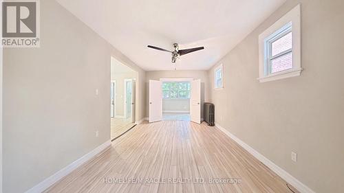 25 Spadina Avenue, Hamilton, ON - Indoor Photo Showing Other Room
