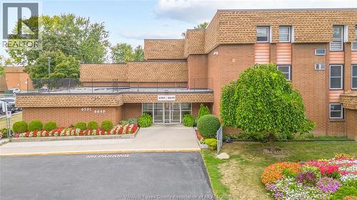 6613 THORNBERRY CRESCENT  Windsor, ON N8T 3A6