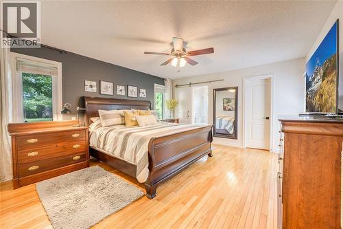 1610 Lena Court, Sarnia, ON - Indoor Photo Showing Bedroom