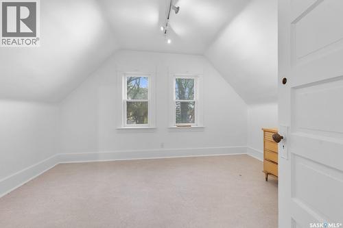 1200 Victoria Avenue, Regina, SK - Indoor Photo Showing Other Room