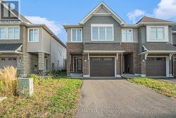 554 JACKDAW AVENUE  Ottawa, ON K2J 6N1