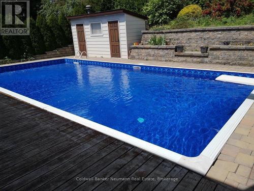 10 Carmine Place, Guelph (Victoria North), ON - Outdoor With In Ground Pool