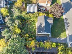 436 BLAKE BOULEVARD  Ottawa, ON K1K 1B1