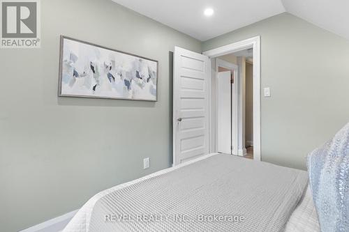 20 Division Street, Kawartha Lakes (Lindsay), ON - Indoor Photo Showing Bedroom