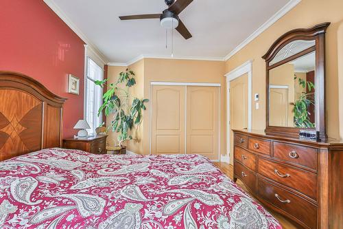 Primary bedroom - 10737 Av. Vianney, Montréal (Ahuntsic-Cartierville), QC - Indoor Photo Showing Bedroom