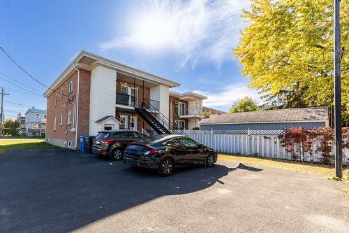 Stationnement - 1529  - 1531 Rue Estelle-Mouton, Longueuil (Le Vieux-Longueuil), QC - Outdoor