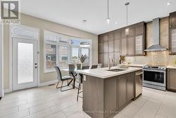 Centre Island With A Breakfast Bar - 