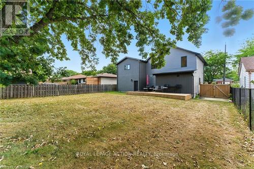 37 Barnes Avenue, Brantford, ON - Outdoor