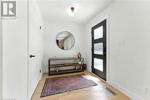 37 Barnes Avenue, Brantford, ON - Indoor Photo Showing Other Room