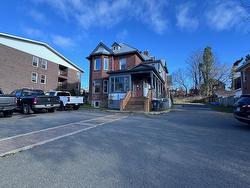 338 Red River Road  Thunder Bay, ON P7B 1B1