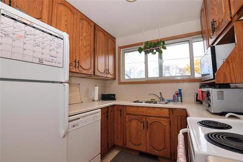 360 Highcliff Bay, Winnipeg, MB 