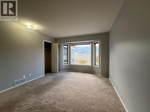 102 1St Street, Vernon, BC - Indoor Photo Showing Other Room
