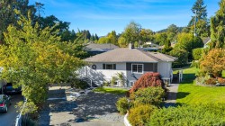 28 Cottonwood St  Lake Cowichan, BC V0R 2G0