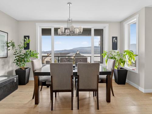 1534 Gregory Road, West Kelowna, BC - Indoor Photo Showing Dining Room