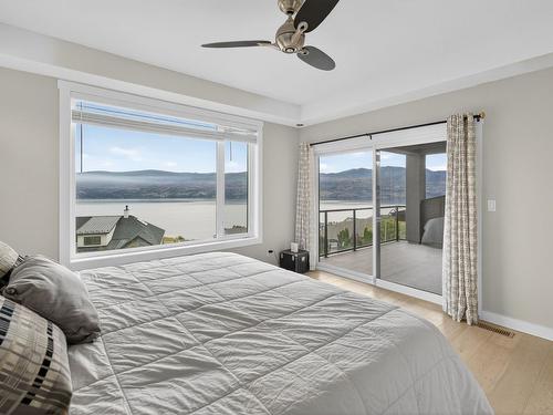 1534 Gregory Road, West Kelowna, BC - Indoor Photo Showing Bedroom