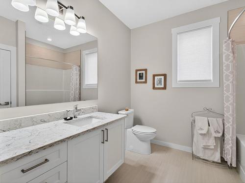 1534 Gregory Road, West Kelowna, BC - Indoor Photo Showing Bathroom
