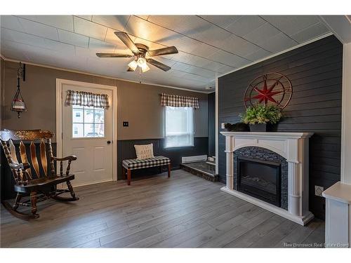 136 Front St, Grand Falls, NB 