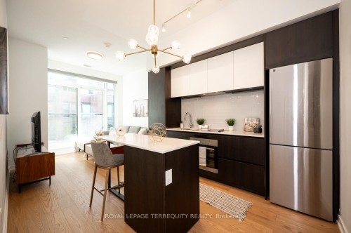 306-34 Tubman Avenue, Toronto, ON - Indoor Photo Showing Kitchen With Upgraded Kitchen