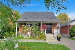 68 Christina Crescent  Toronto, ON M1R 4H8
