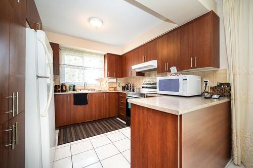 Kitchen - 5007  - 5009 Boul. Notre-Dame, Laval (Chomedey), QC - Indoor Photo Showing Kitchen