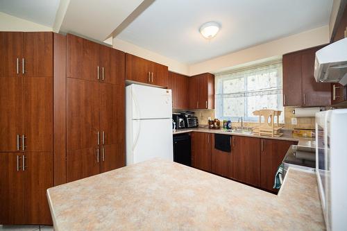 Kitchen - 5007  - 5009 Boul. Notre-Dame, Laval (Chomedey), QC - Indoor Photo Showing Kitchen