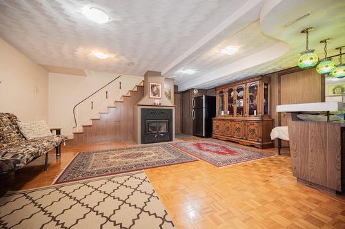 Family room - 5007  - 5009 Boul. Notre-Dame, Laval (Chomedey), QC - Indoor With Fireplace