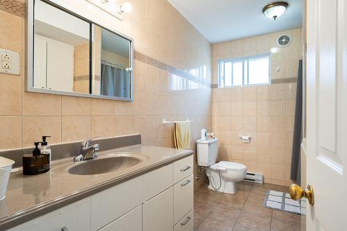 Bathroom - 5007  - 5009 Boul. Notre-Dame, Laval (Chomedey), QC - Indoor Photo Showing Bathroom