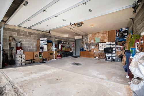 Garage - 5007  - 5009 Boul. Notre-Dame, Laval (Chomedey), QC - Indoor Photo Showing Garage