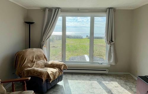 Living room - 263 Rue De La Mer, Longue-Pointe-De-Mingan, QC - Indoor