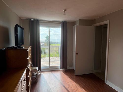 Primary bedroom - 263 Rue De La Mer, Longue-Pointe-De-Mingan, QC - Indoor Photo Showing Other Room