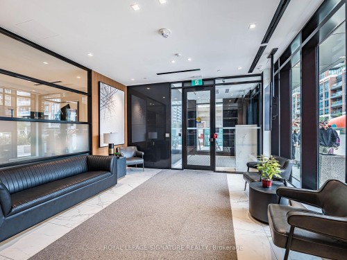 525-8 Tippett Road, Toronto, ON - Indoor Photo Showing Other Room