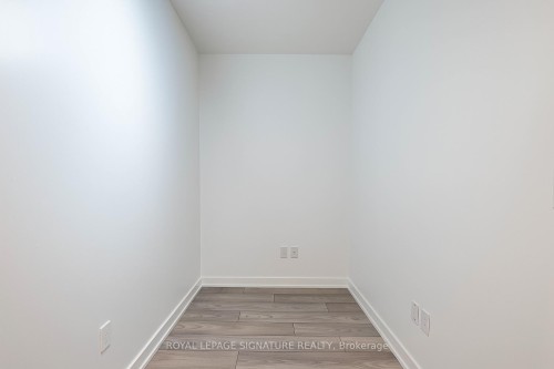 525-8 Tippett Road, Toronto, ON - Indoor Photo Showing Other Room