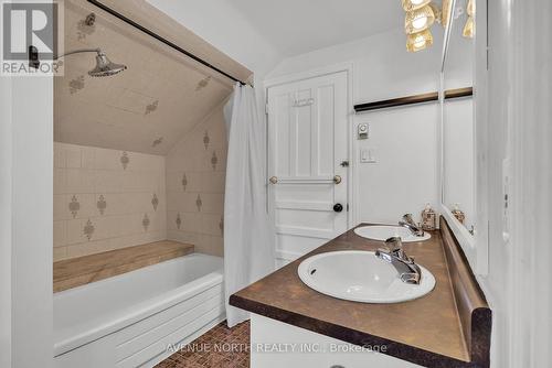 501 Edgeworth Avenue, Ottawa, ON - Indoor Photo Showing Bathroom