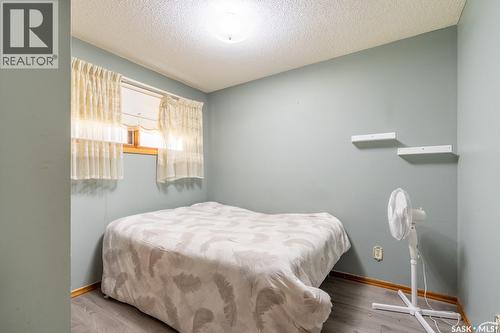 2332 Mcdonald Street, Regina, SK - Indoor Photo Showing Bedroom
