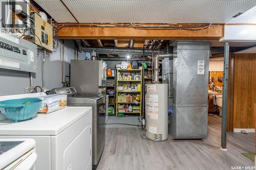 2332 Mcdonald Street, Regina, SK - Indoor