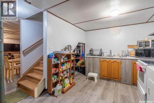 2332 Mcdonald Street, Regina, SK - Indoor