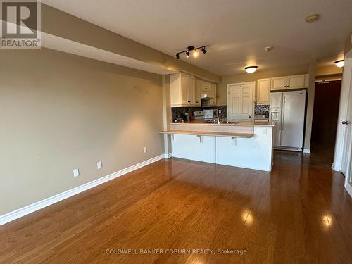Living Room - 301 - 398 Van Buren Street, North Grenville, ON - Indoor Photo Showing Kitchen